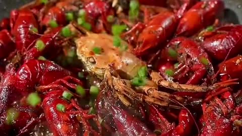 Braised crayfish
