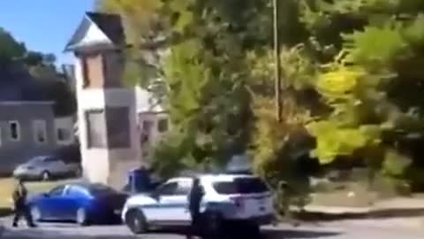 Chicago: Woman Thinks She's In A Demolition Derby