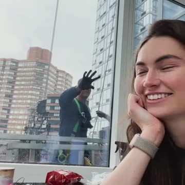 Just an everyday NYC interaction - YouTube