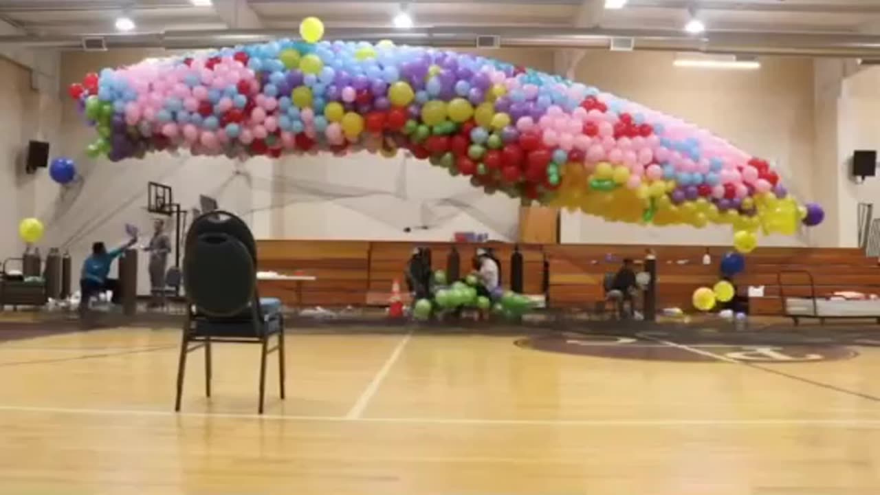 Mr. Beast Flys With 2,000 Balloons 🤣