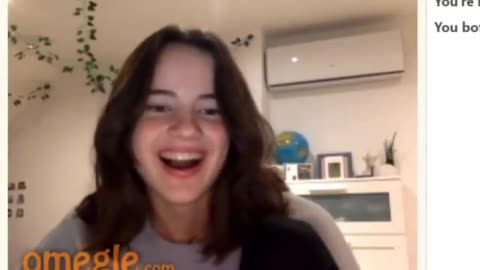 Singing to strangers on OmeTv pt5.0