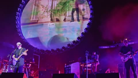 David Gilmour - Shine On You Crazy Diamond (Live At Pompeii)