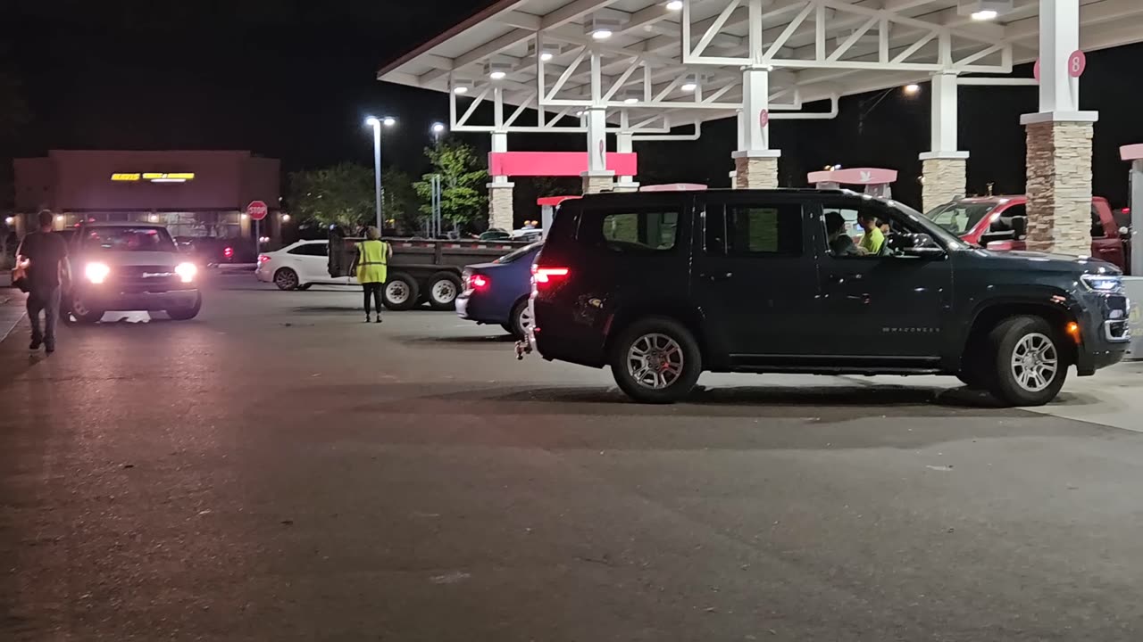 GAS PANIC. Clearwater Florida. HURRICANE MILTON.