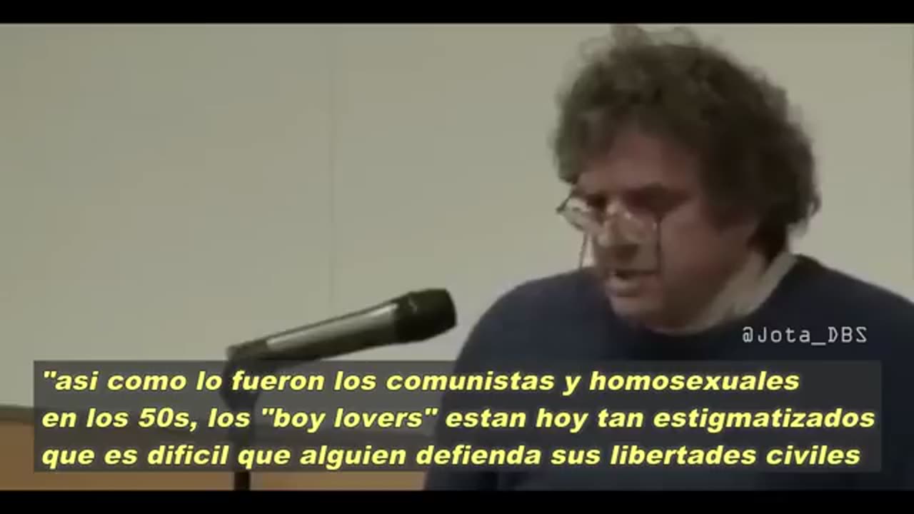 el movimiento queer intenta censurar a catedrático