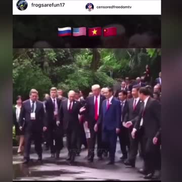 What’s going on here🤔🤣