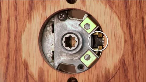 How to install a CO cylindrical Lock