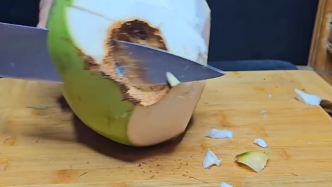 Rat scratch this sweet coconut 🐭 | Coconut cutting for $9.9 USD video #asmr #satisfying