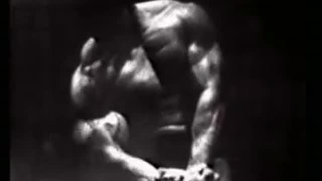 ARNOLD SCHWARZENEGGER ~ THE GOOD 'OLE DAYS OF BODYBUILDING