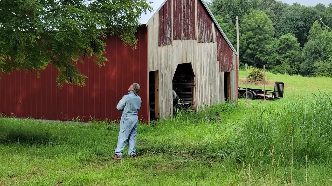 ON THE JOB SITE IN EARLINGTON, KENTUCKY WITH "MR. BEAVER."