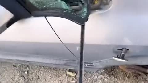 Remove car glass