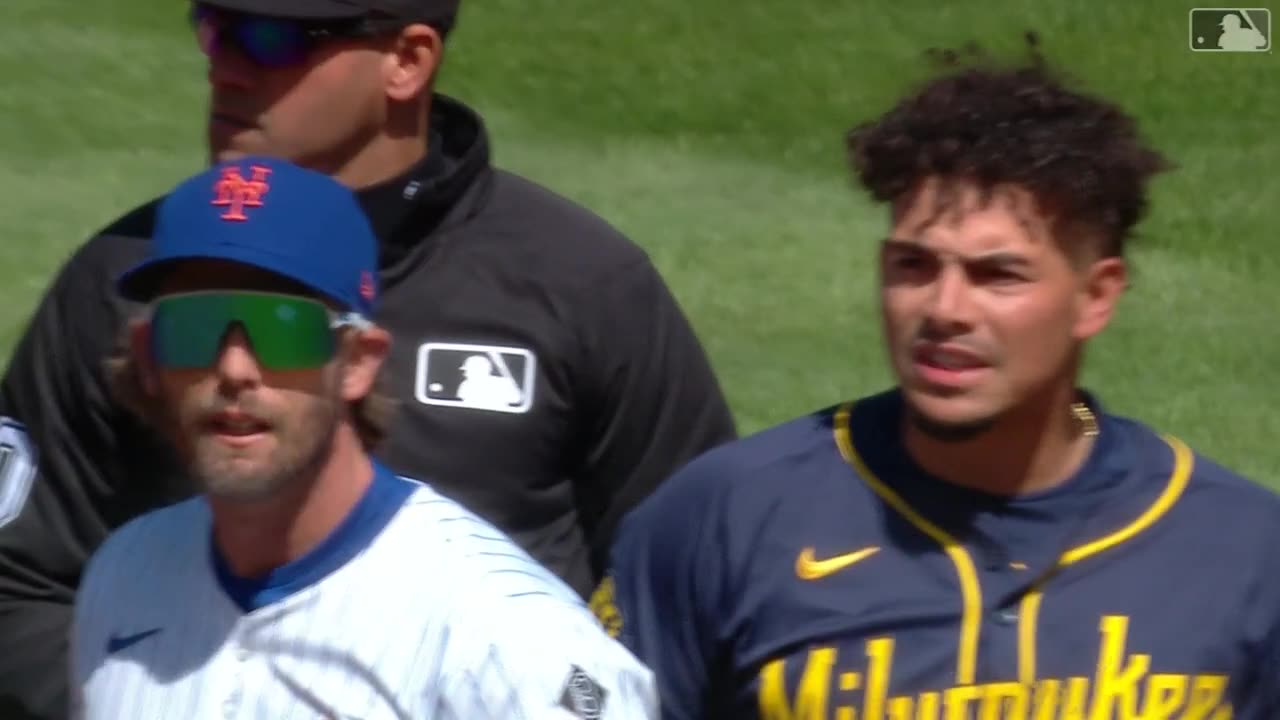 Willy Adames' RBI double to left