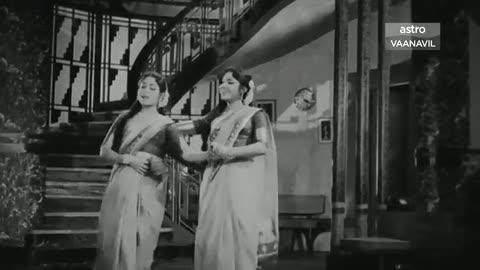 Sumai Thangi (1962)