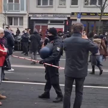 Zeitgeschichte Polizei aus Frankfurt am Main (15.01.2022)