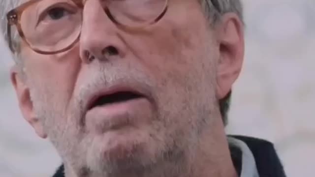 Eric Clapton vorbeste presei independente despre efectele adverse ale vaccinului