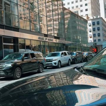 🇺🇸 President Trump Departs Trump Tower for Economic Club of New York Speech 📈🏙️