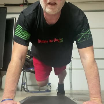 Running Planks, move 31 of 32.