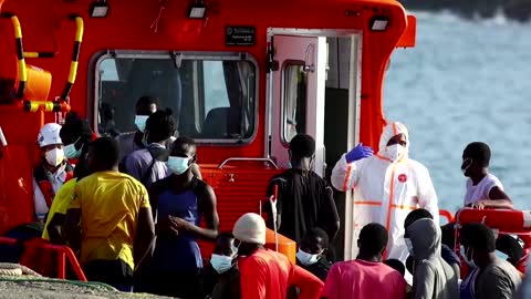 Spain rescues 65 migrants off Gran Canaria