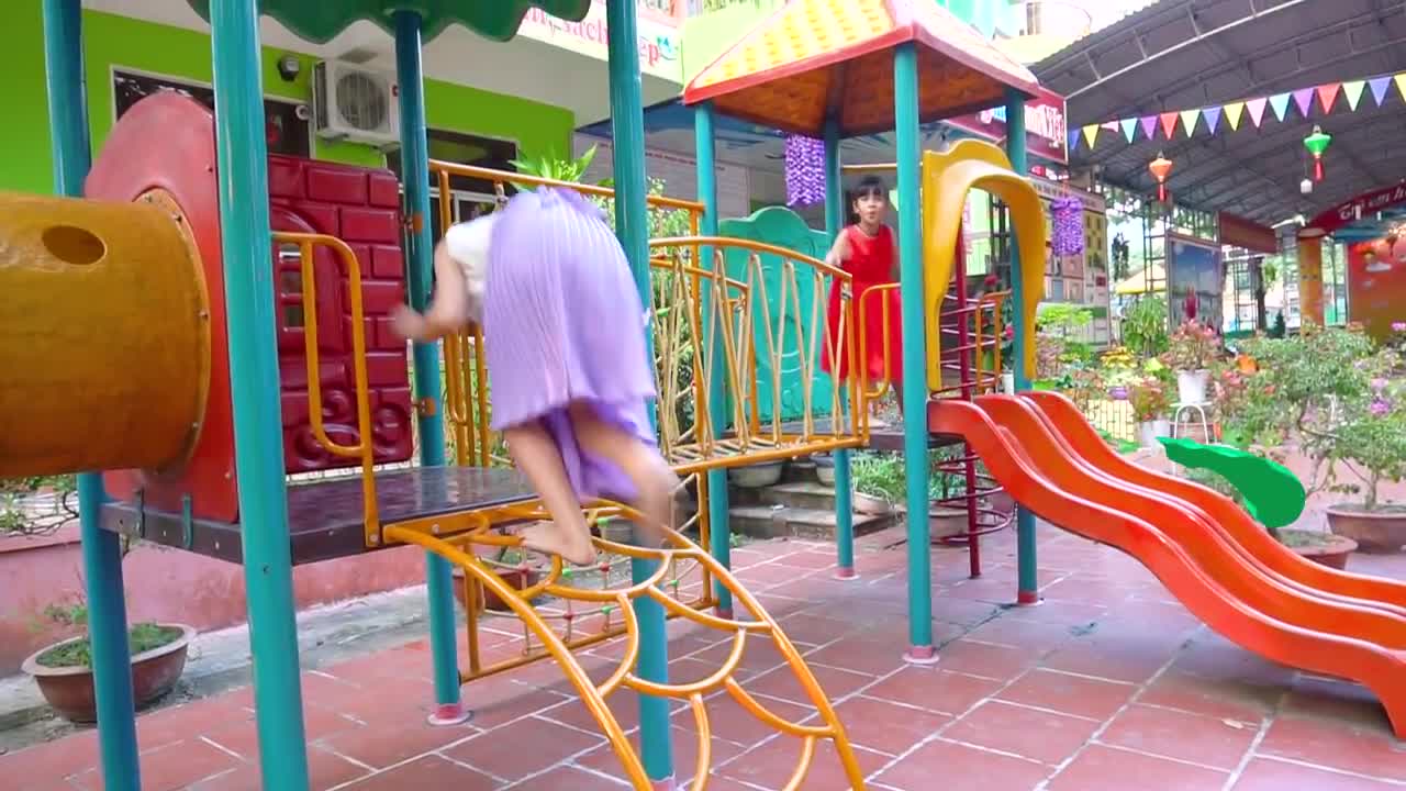 Indoor playground for kids pretend play with Kids TV doctor - Funny Video for children