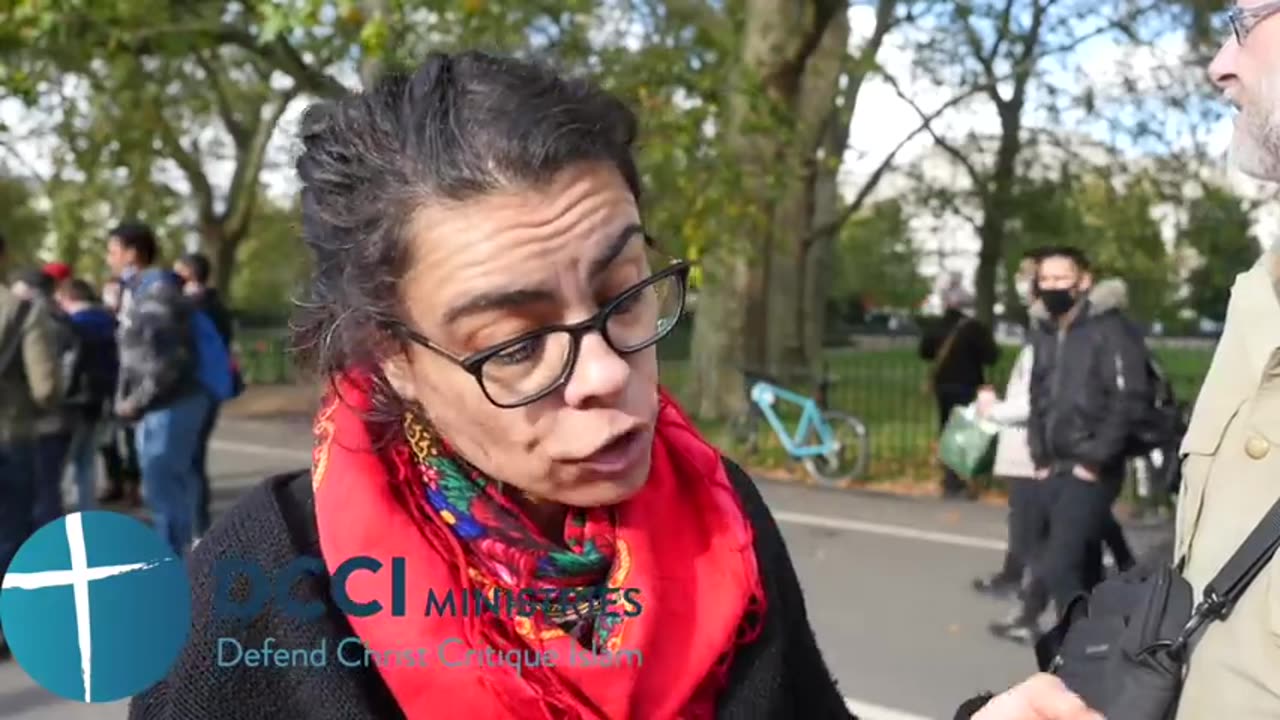 Aisha is a soldier aHadith is lying Speakers Corner