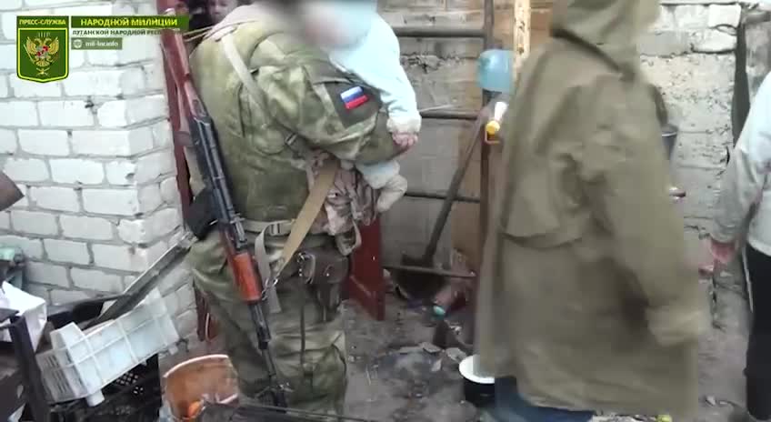 LPR fighters found and rescued a family