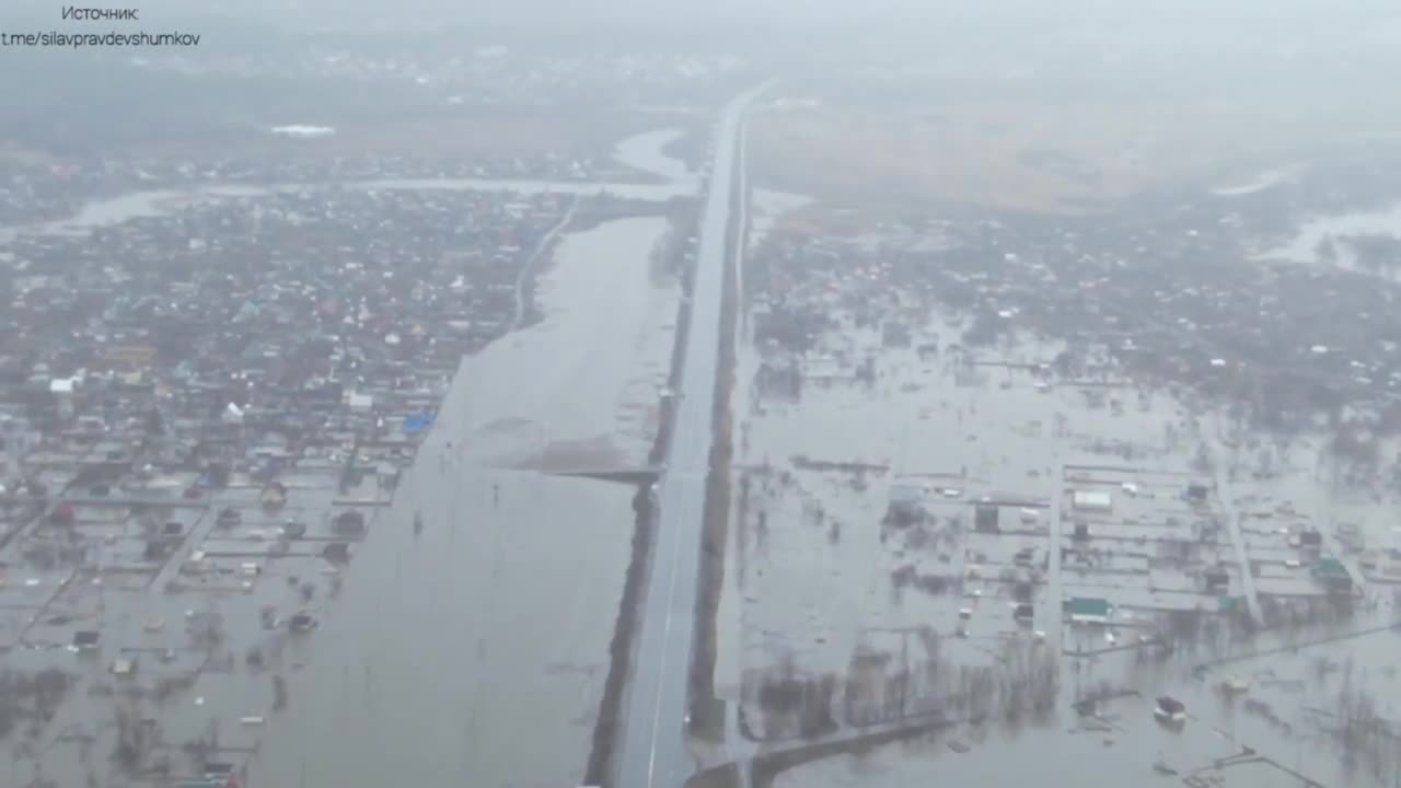 Massive Swaths of Central Russia Under Water