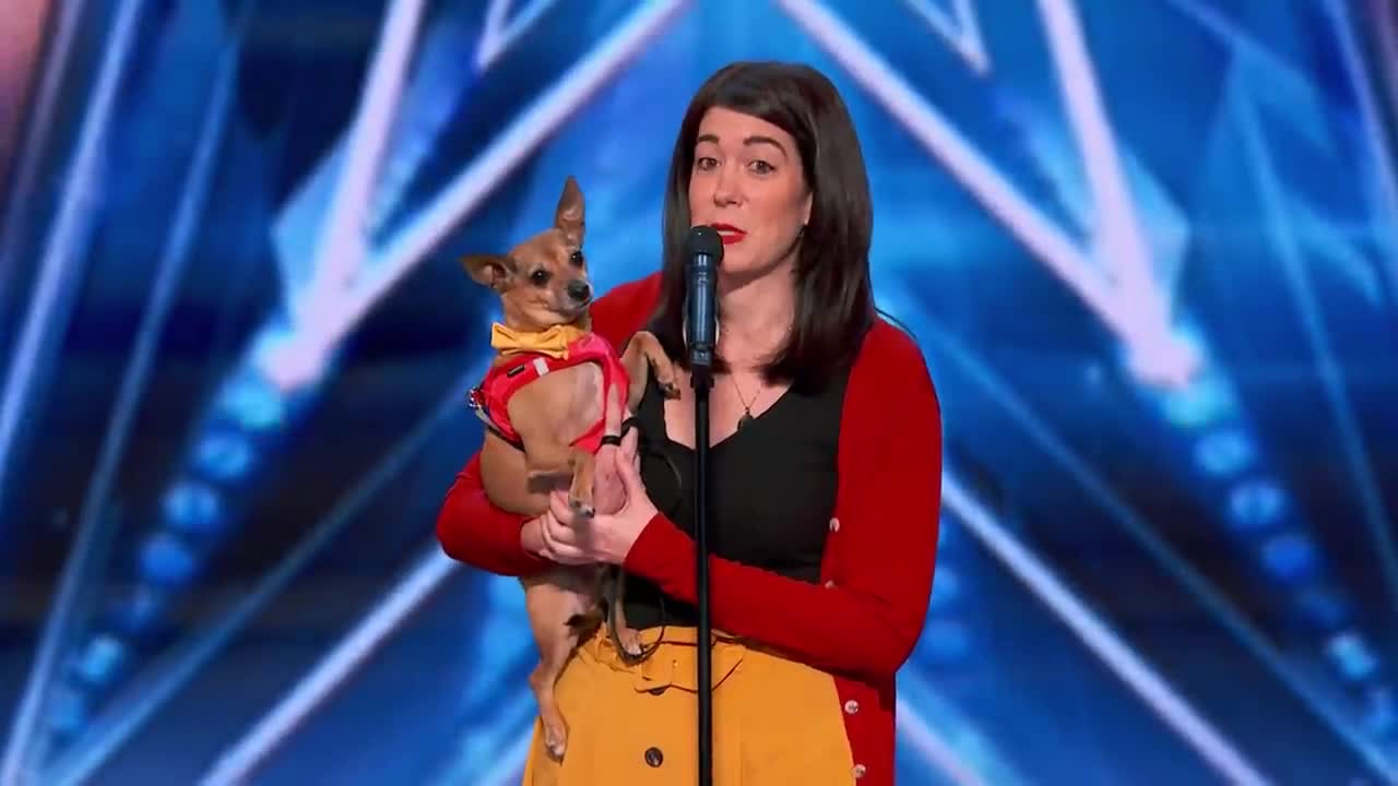 Pam Performs 'All by Myself' with Her Incredible Singing Dog Casper - America's Got Talent 2021.mp4