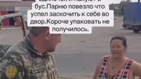 People from Eastern Ukraine expelling and cursing Zelensky's recruiters