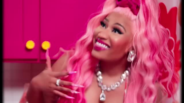 NEW Nicki Minaj - Super Freaky Girl