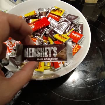 Eating Hershey's Milk Chocolate Snack Size, Dbn, MI, 11/8/23
