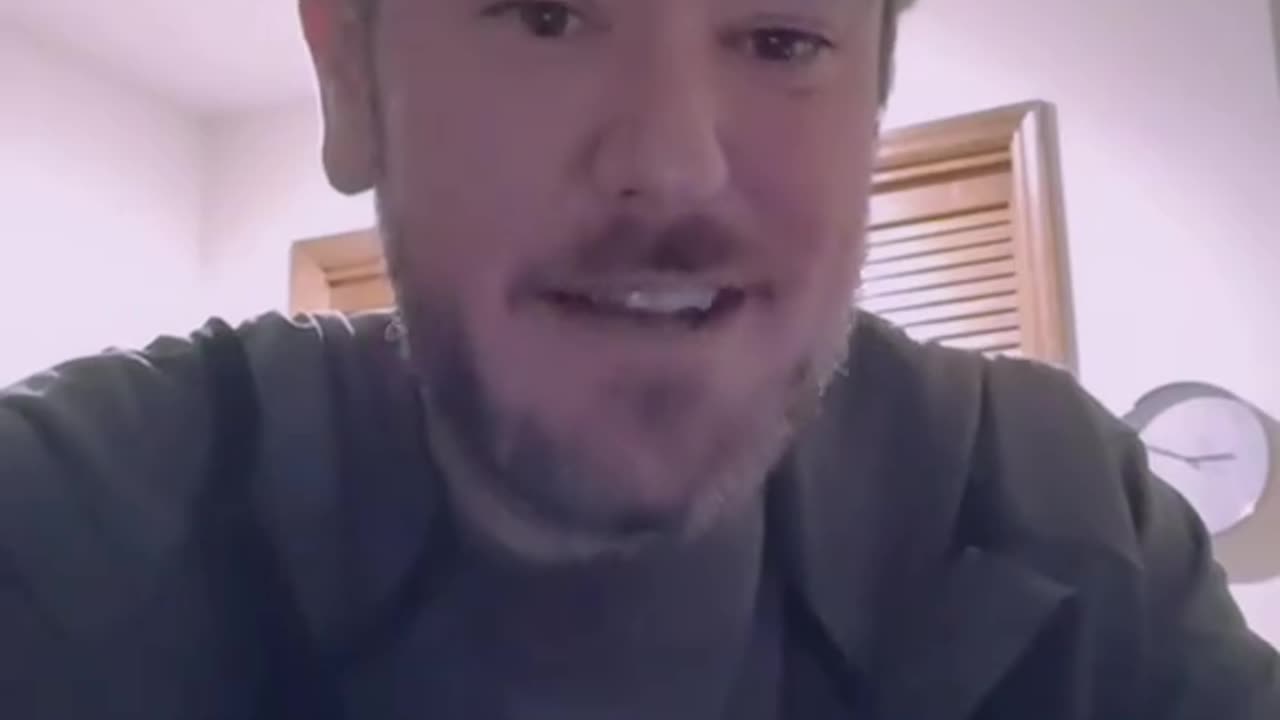 Bro destroys liberals in one minute