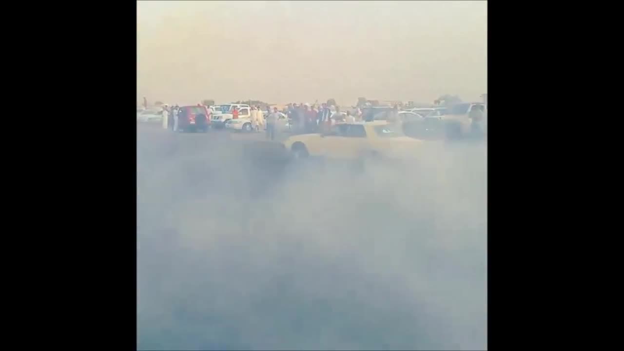 The Coolest Saudi Arabian Drifts and Wild Rolling Burnouts!