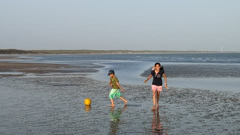 FUNNY KIDS at beach