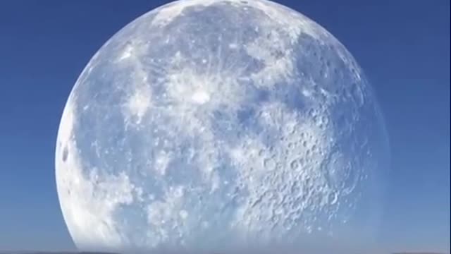 Moon where it is born - Luna vista em toda su hermosura