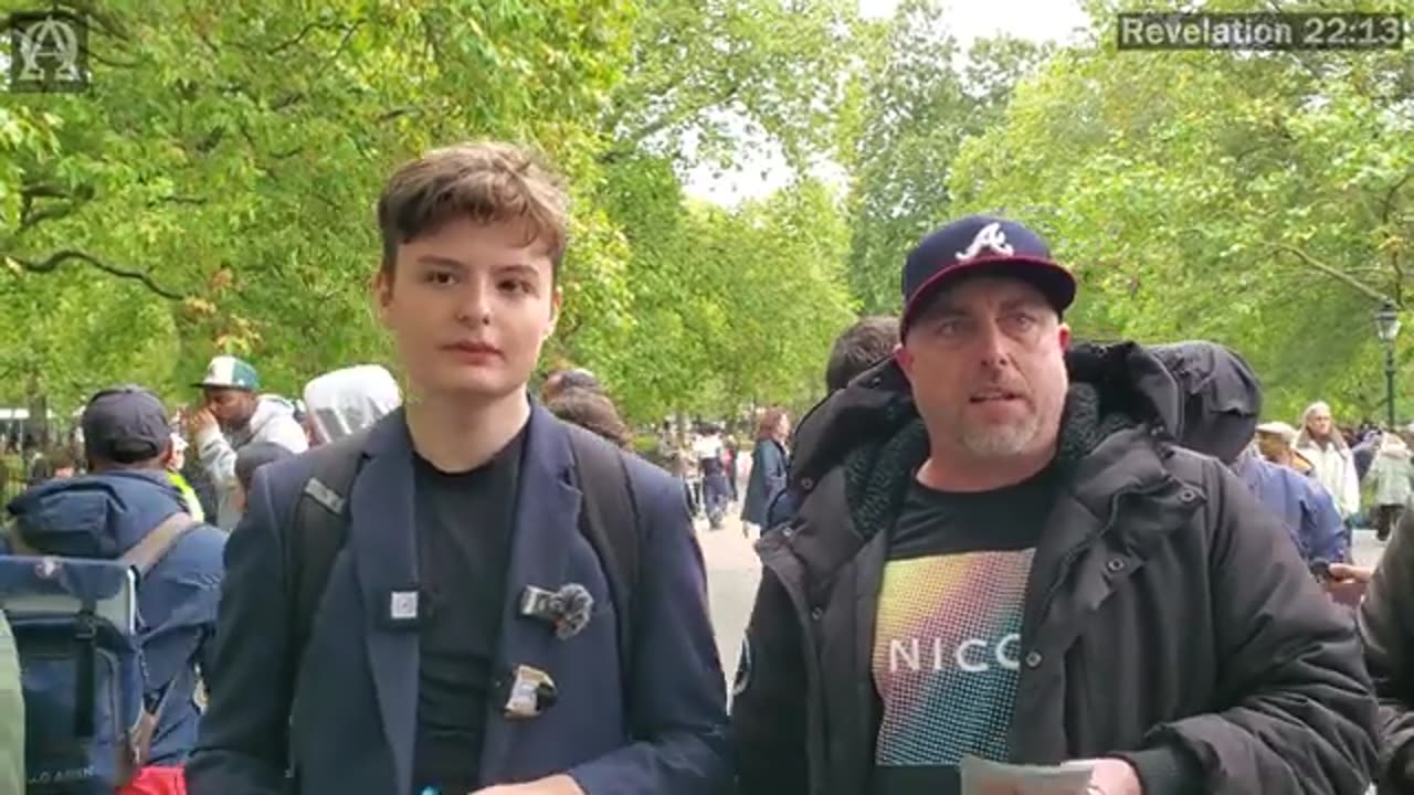 Speakers Corner - Young Bob's Good Conversation With Muslim Gets Interrupted By