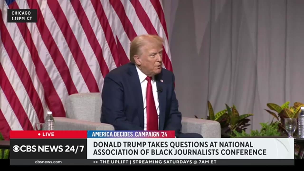 Trump's tense start at NABJ convention