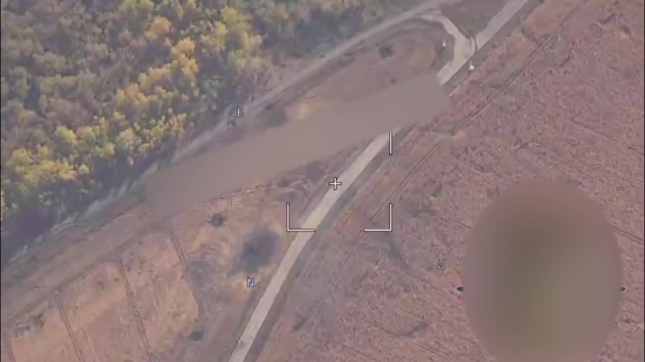 Ukrainian tank flees from 2 armored personnel carriers of Russian Marines near Sudzha, Kursk region.