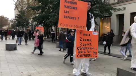 Les Masques Blancs Lyon Action Eveil de Consciences le samedi 20 Novembre 2021