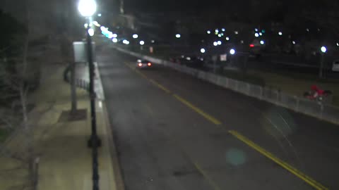 0936RHOB00IndepAveSWEastofTaxi_2021-01-06_02h40min01s037ms.mp4