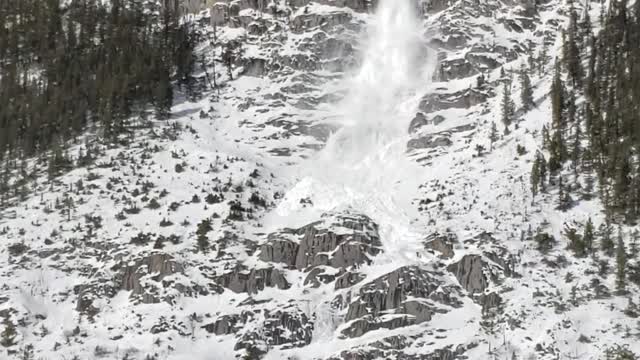 Massive Avalanche in Alberta