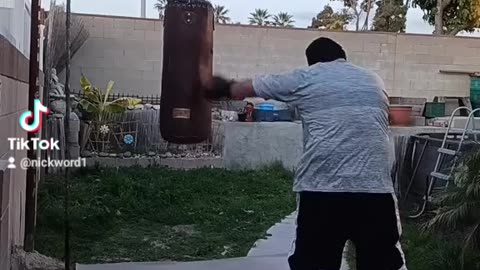 Old School Leather Punching Bag Workout Part 5. Working The Jab!