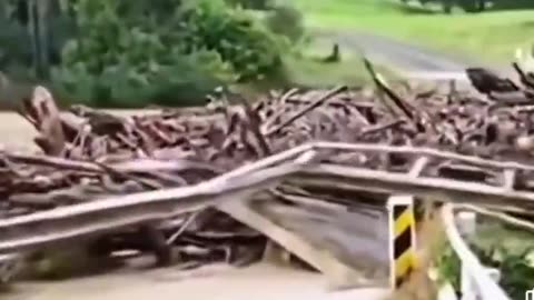 Alluvione in Emilia se nn fosse chiara la responsabilità vedete voi