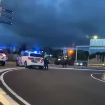 Police shooting at Dutch farmers protesting