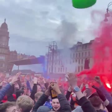 Glasgow Rangers Fans defy Govt ban