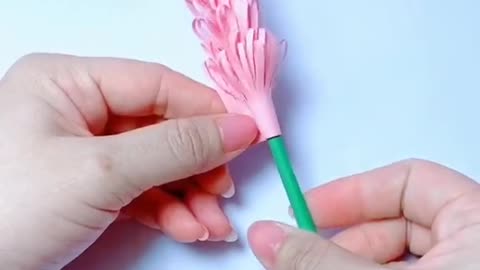 The simplest hand-made flower is easy to see