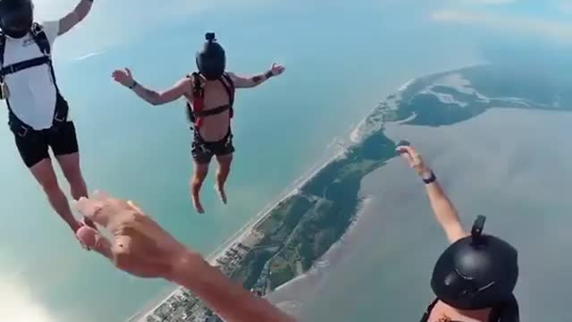 Skydiving off a helicopter