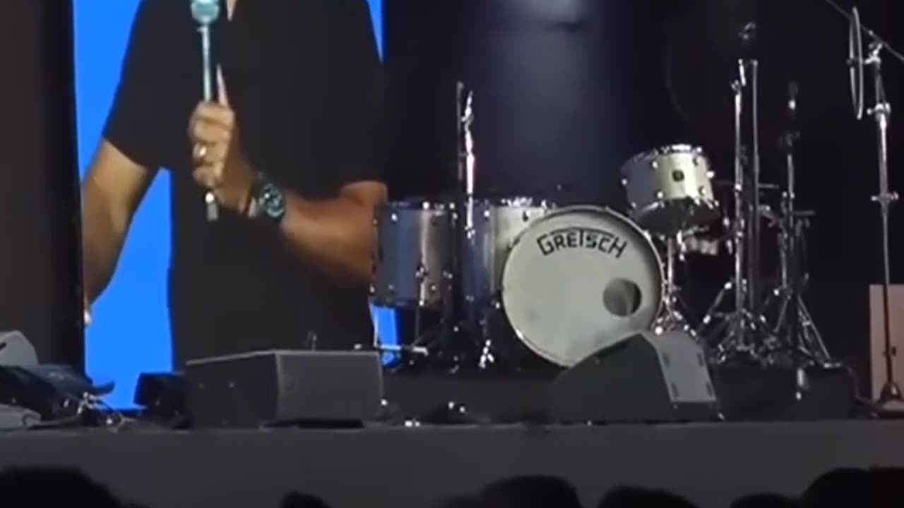 A busca pela felicidade em momentos-chave da vida_ uma ilusão_