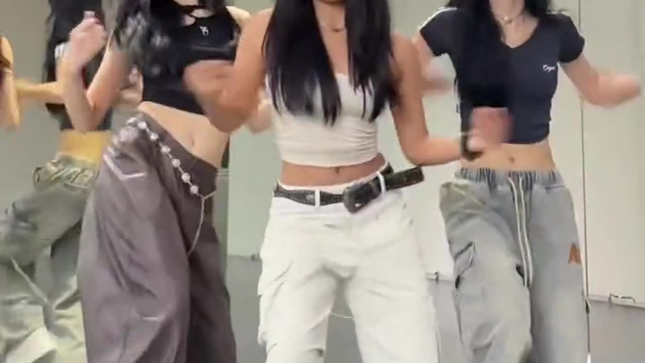 Who will big data be pushed to? #dontcha #hotlikeme # Douyin trend dance map