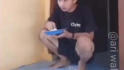 Lucu banget bikin ngakak