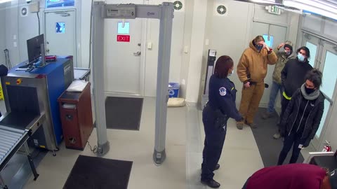 0972USCG00SouthTrailer_2021-01-06_08h00min01s597ms.mp4