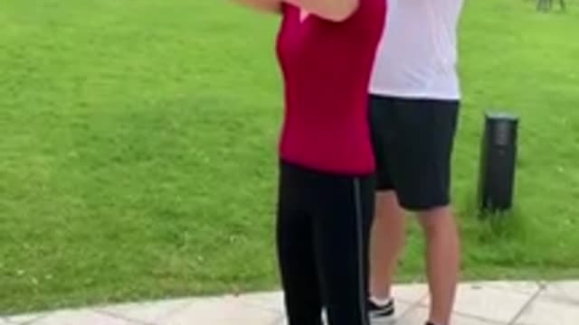 Simple good health Exercise for everyone 适合每个人的简单健康运动